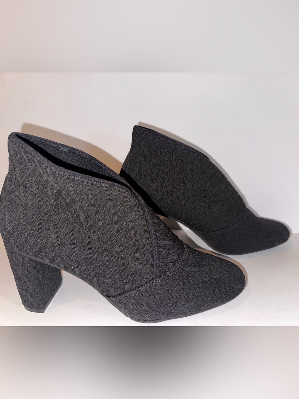 New York Transit Black Textured Wedge Booties, size 8.5